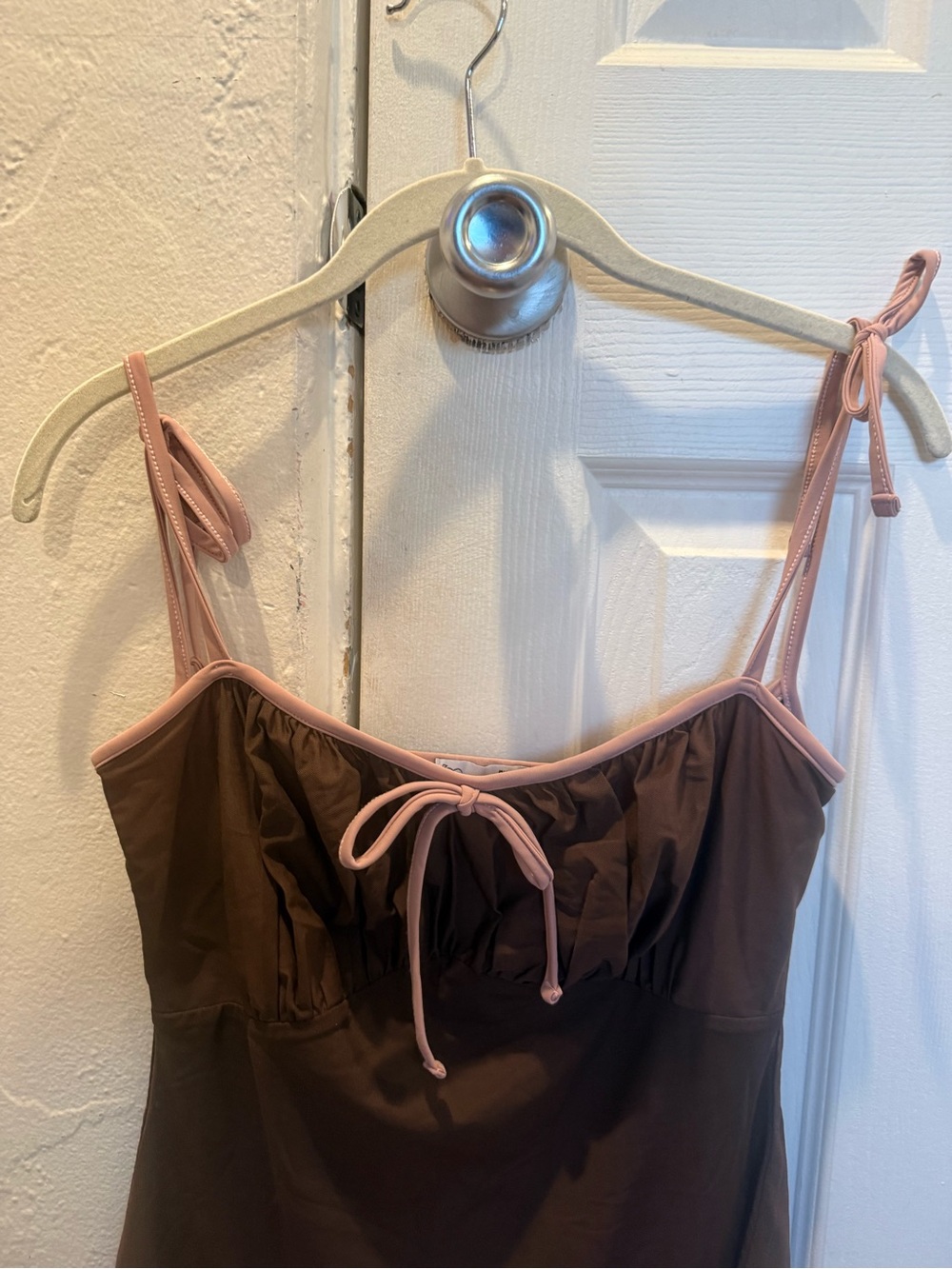 Gigi Los Angeles Brown Dress with Pink Tie-Straps - Picture 4 of 4